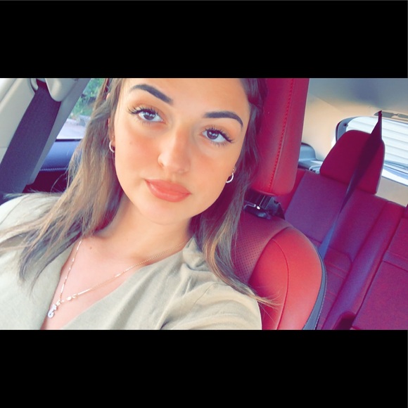 Meet your Posher, Josephine - Picture 1 of 1